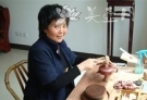紫砂壶工艺师图片：刘蓉萍紫砂 - 美壶网