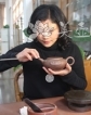 紫砂壶工艺师图片：朱志芬紫砂 - 美壶网