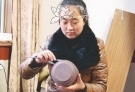 紫砂壶工艺师图片：尹文雅紫砂 - 美壶网
