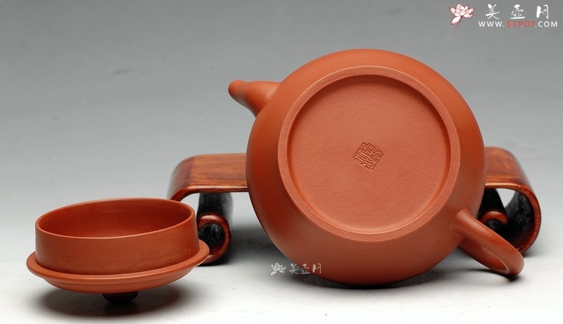 紫砂壶图片：蒋小琴老师新品 清丽婉约 全手老味宫灯 - 美壶网