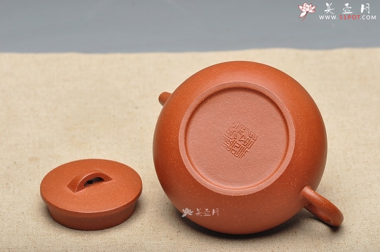紫砂壶图片： 流畅自然 别具匠心 全手卧轮 新品尝鲜 - 美壶网
