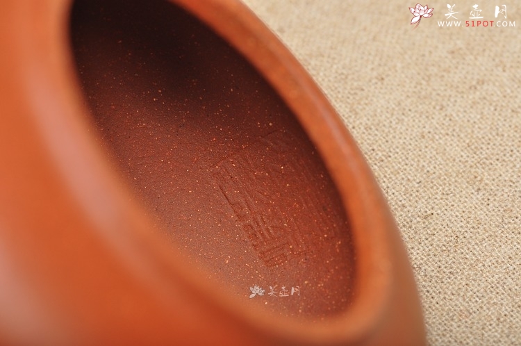 紫砂壶图片： 流畅自然 别具匠心 全手卧轮 新品尝鲜 - 美壶网