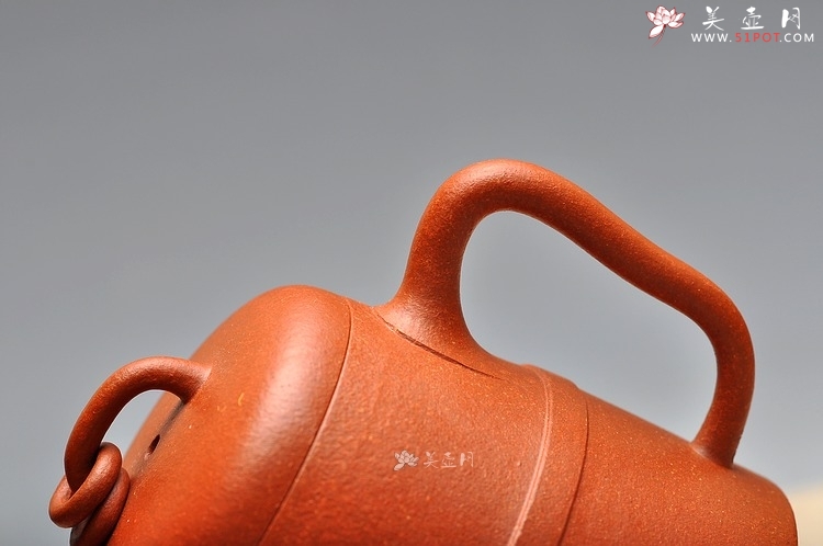 紫砂壶图片：经典作品 古朴典雅  全手花樽 - 美壶网