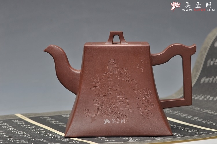 紫砂壶图片：霸气之作 史金妹精品 全手大方钟 巍巍壶势 - 美壶网