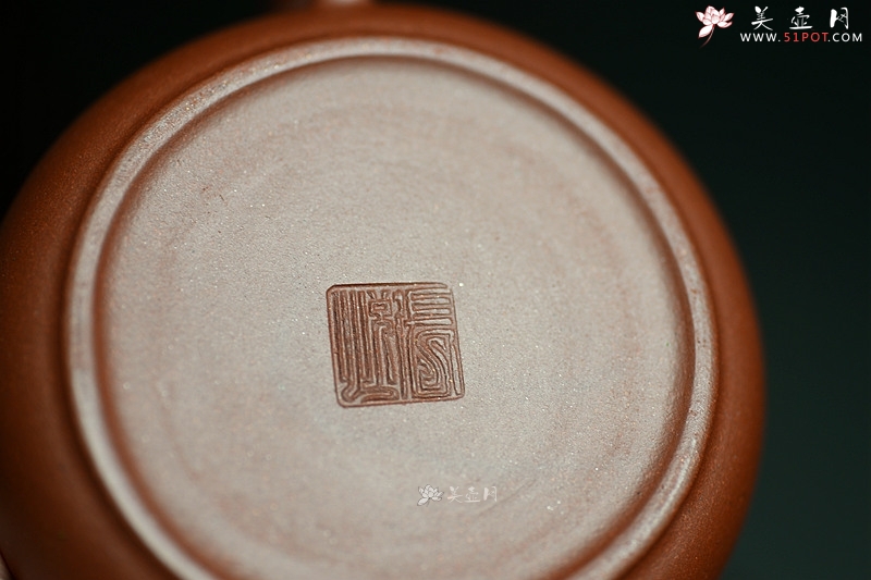 紫砂壶图片：为茶而生 陈腐极品底槽青 全手小福壶 - 美壶网