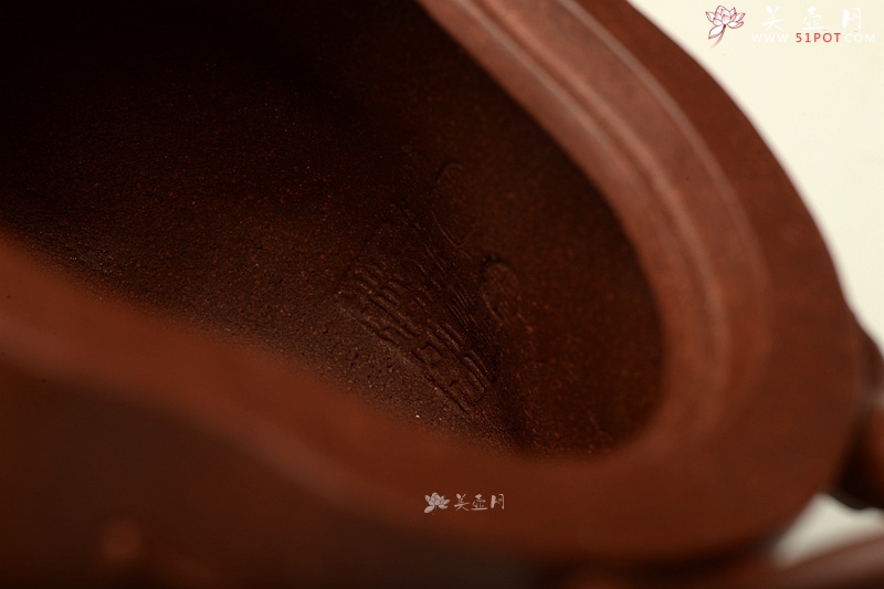 紫砂壶图片：单志萍双色作品 全手精品花器 喜上眉梢 立体梅花 - 美壶网