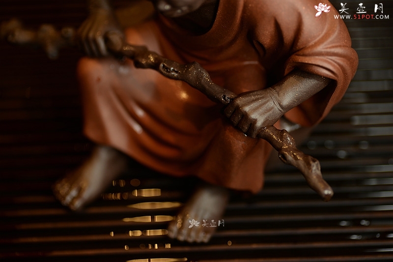 紫砂壶图片：历时两年创作~王健扛鼎之作十八罗汉之持杖罗汉和长眉罗汉~ - 美壶网