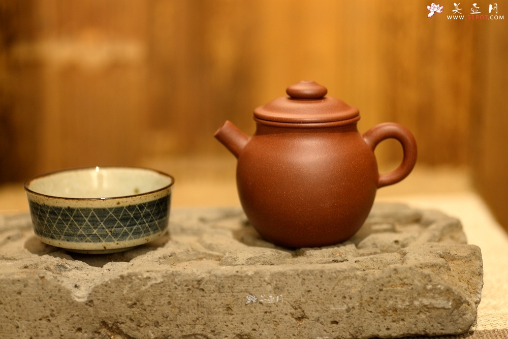 紫砂壶图片：美壶特惠 玩味巨轮 茶人最爱 实用 独孔加不锈钢滤网 - 美壶网