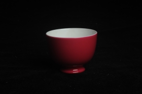 紫砂壶图片：精致胭脂红主人杯 茶人醉爱 适合女士 - 美壶网