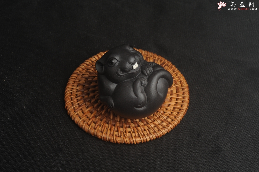 紫砂壶图片：美宠特惠 精致黑料  数（鼠）你最美 紫砂茶宠摆件  高6cm - 美壶网