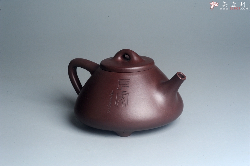 紫砂壶图片：特油润底曹青 全手工子冶石瓢 助工装饰菩萨坐骑瑞兽 - 美壶网