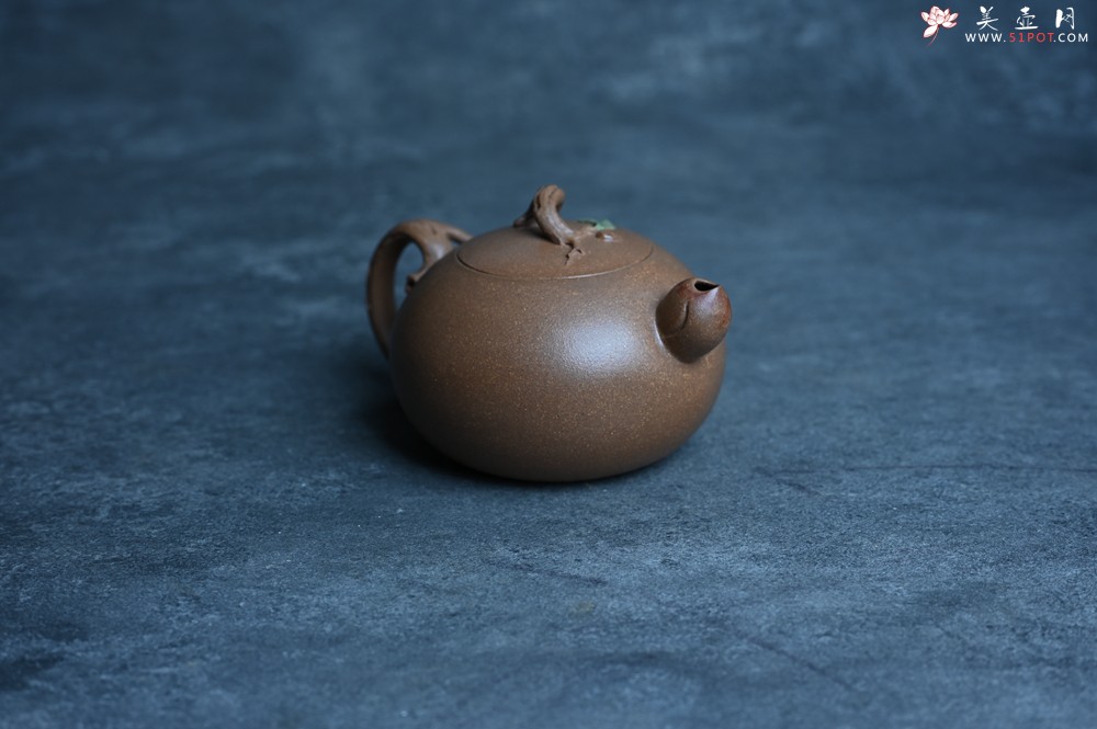 紫砂壶图片：美壶特惠 潜力股董静老师精品老段泥双色寿桃壶 茶人醉爱 - 美壶网