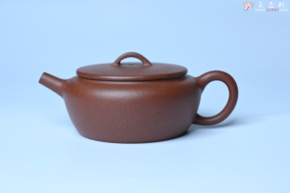 紫砂壶图片：美壶特惠 优质红降坡泥大口玉扁壶 茶人醉爱 - 美壶网