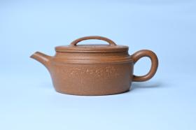 紫砂壶图片：美壶特惠 特好黄降坡泥汉瓦壶 万物可盼 茶人醉爱 - 美壶网
