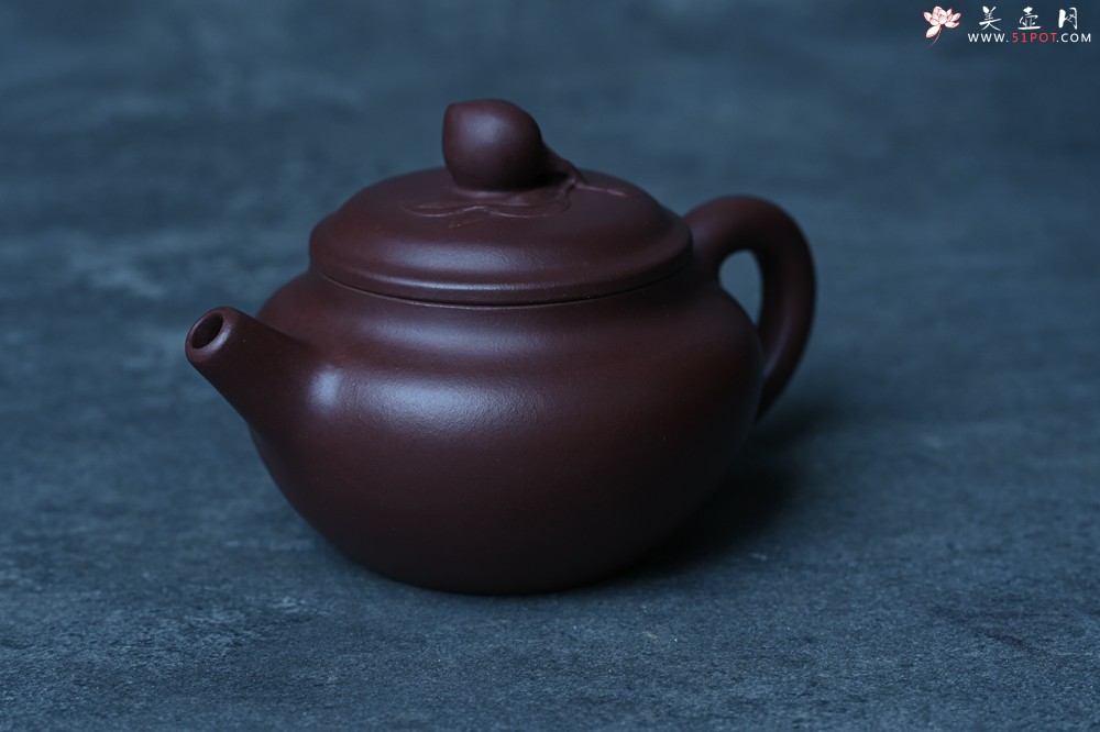 紫砂壶图片：特好老紫泥全手工寿桃壶 茶人醉爱 - 美壶网