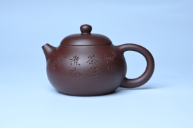 紫砂壶图片：油润底曹青 全手工文旦茶壶 细写茶经煮香雪 闲趣图 特文气 期待与亲结缘 - 美壶网