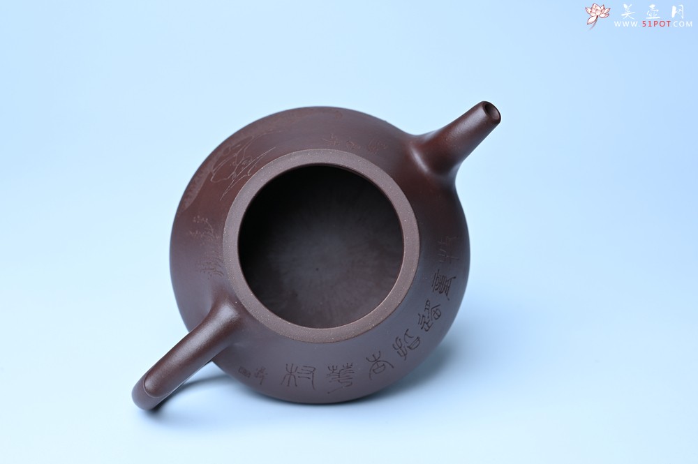 紫砂壶图片：潜力股周小培老师全手工底槽青缘德壶（借问酒家何处有）牧童遥指杏花村 期待与您结缘 - 美壶网