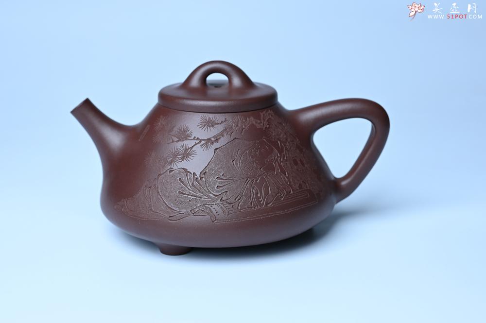 紫砂壶图片：潜力股周小培 特好全手工底槽清子冶石瓢 此是诗仙坡老作 与君同试雨前茶 - 美壶网